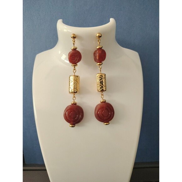 Avon Boho Dangle Earrings Red Agate Beads Gold Tone Geometric Rectangle Pierced - Picture 1 of 10
